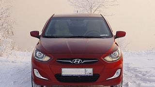 Крашеный комплект. Реснички на фары var №1 Hyundai Solaris (2010-2013) Цвет Красный TDY + УСТАНОВОЧНЫЙ КОМПЛЕКТ