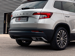 Space Gray. Имитация насадок глушителя(выхлопа) крашенные для Skoda Karoq 2017 - 2021