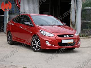 Пороги Hyundai Solaris (2010-2016) + УСТАНОВОЧНЫЙ КОМПЛЕКТ